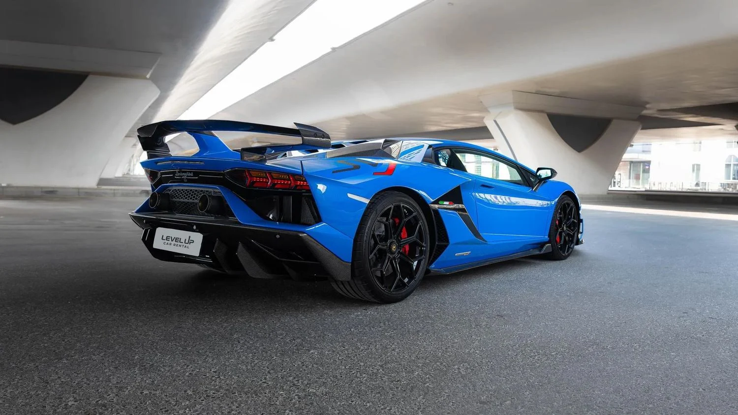 LAMBORGHINI AVENTADOR 2022