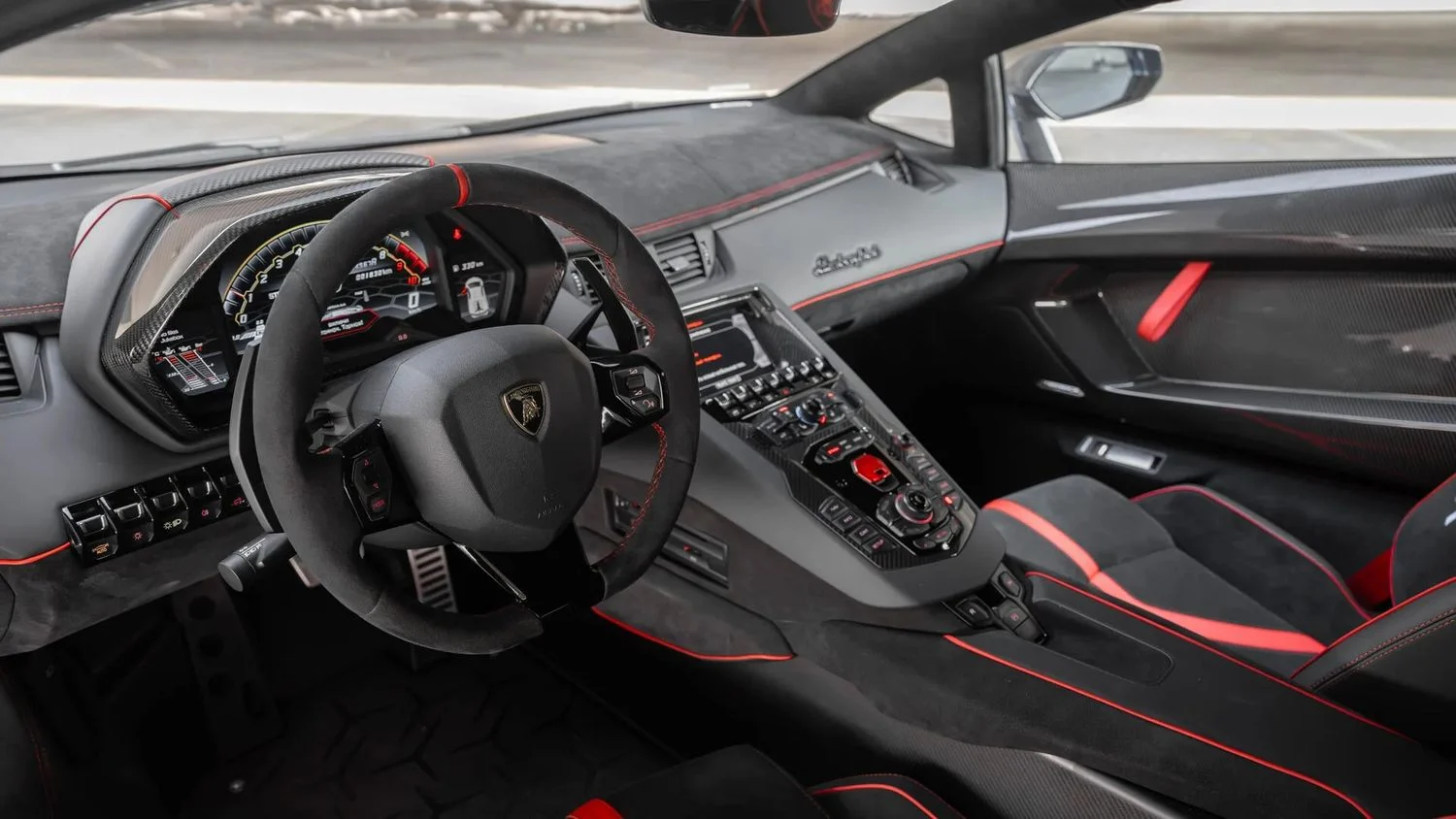LAMBORGHINI AVENTADOR 2022