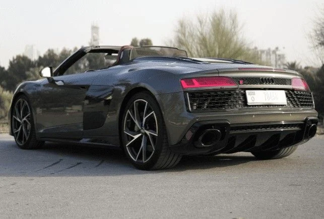 اودي R8 2023