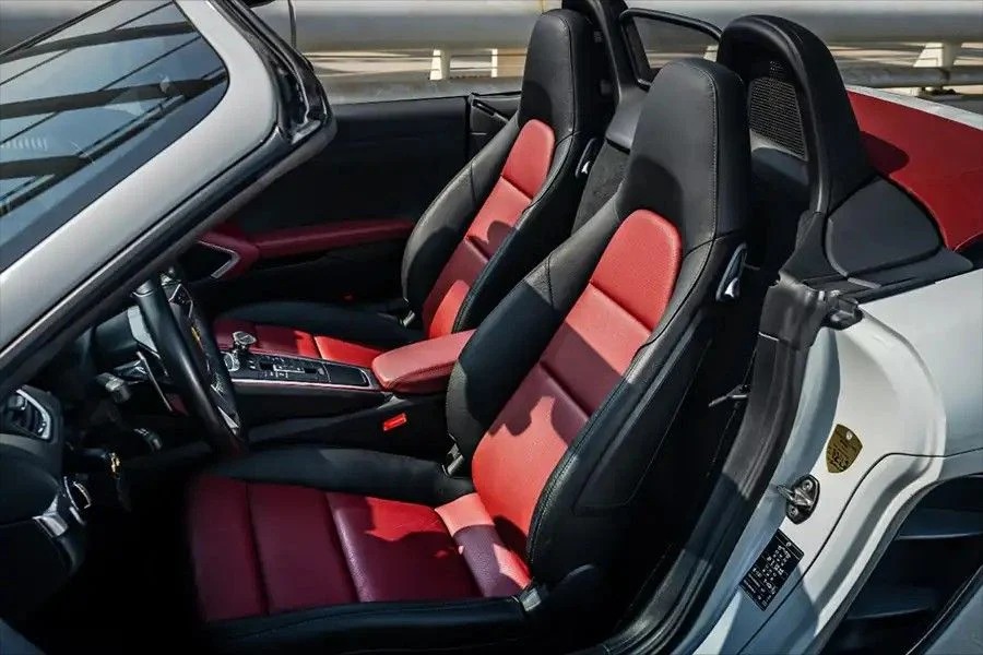 PORSCHE 718 / BOXSTER 2026