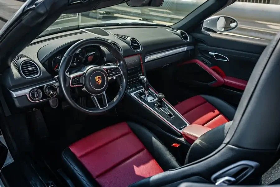 PORSCHE 718 / BOXSTER 2026
