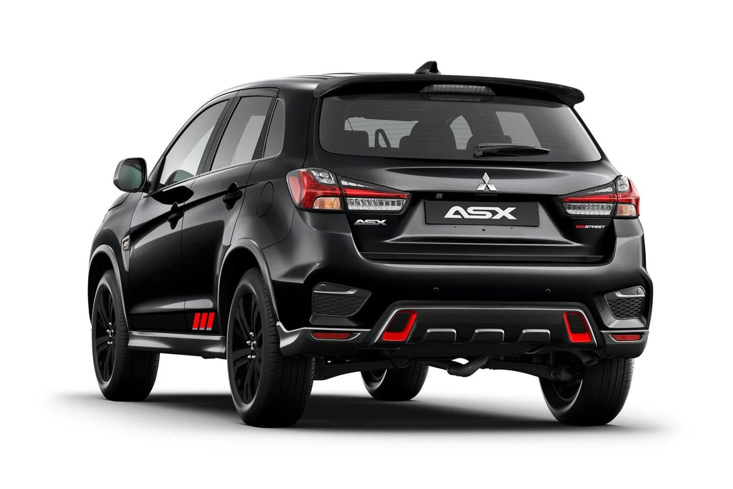 ميتسوبيشي ASX 2025