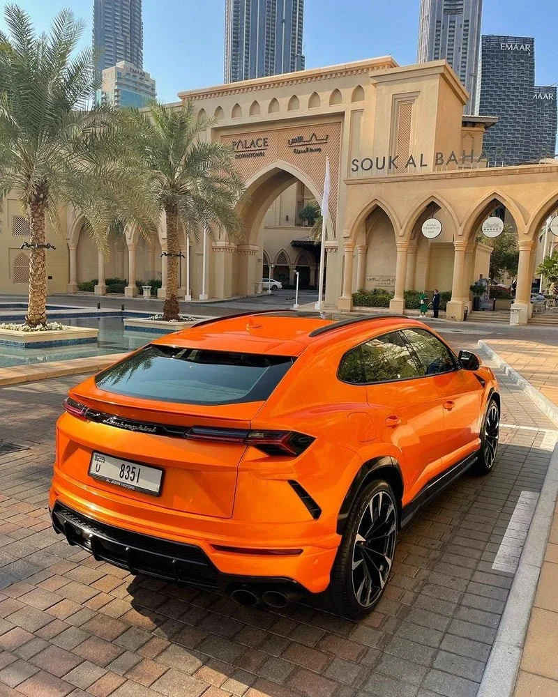 LAMBORGHINI URUS 2023