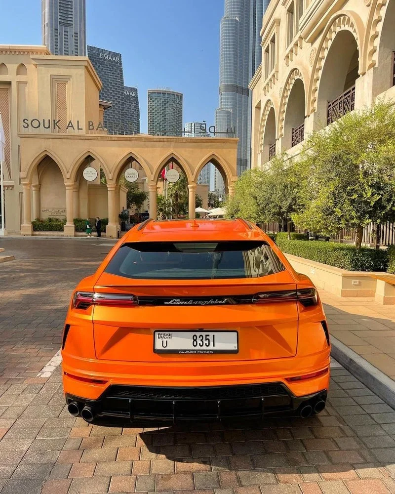 LAMBORGHINI URUS 2023