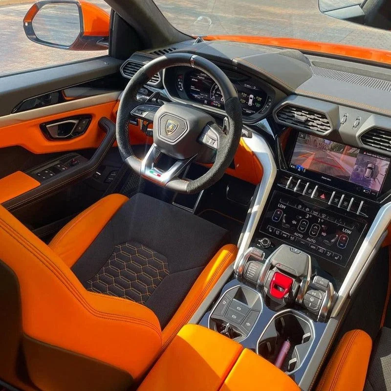 LAMBORGHINI URUS 2023