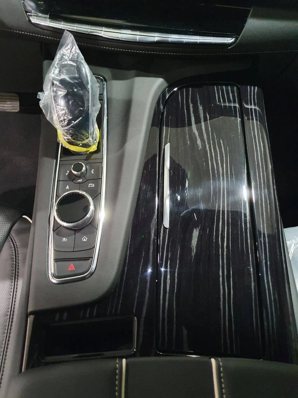 CADILLAC ESCALADE 2022