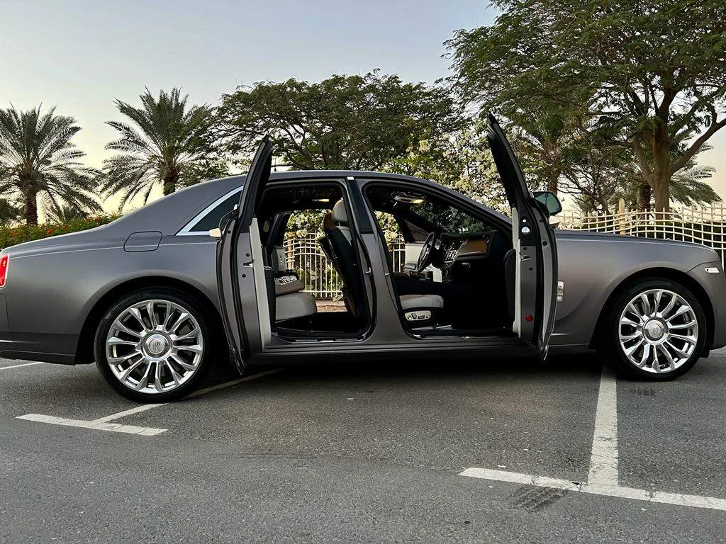 ROLLS ROYCE GHOST 2020