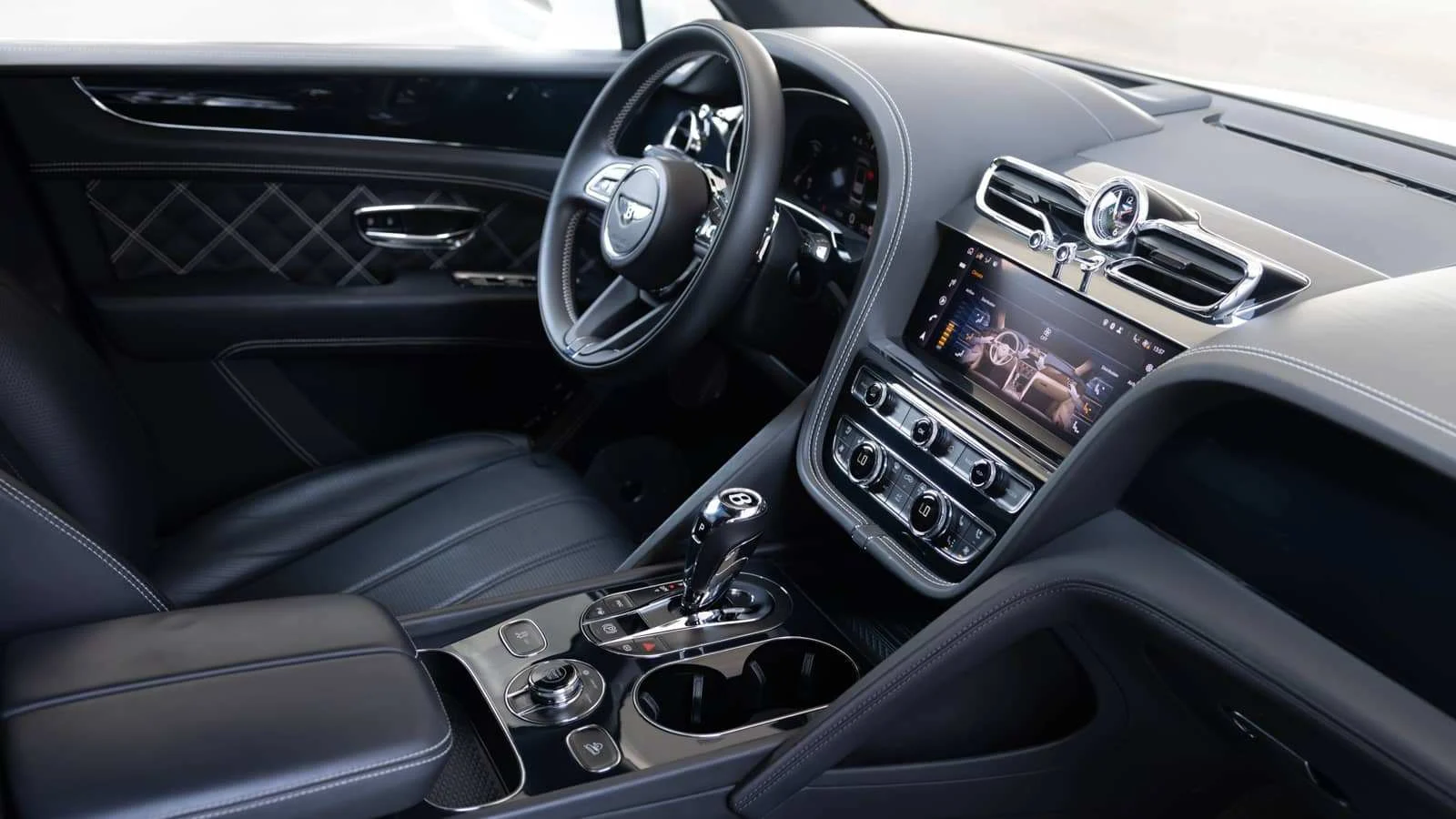 BENTLEY BENTAYGA 2026