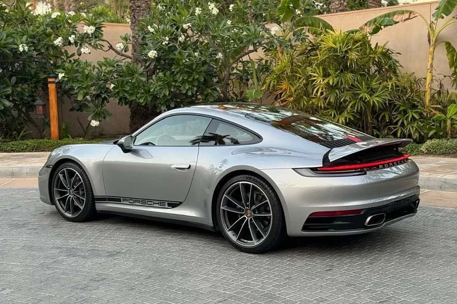 بورش 911 2025
