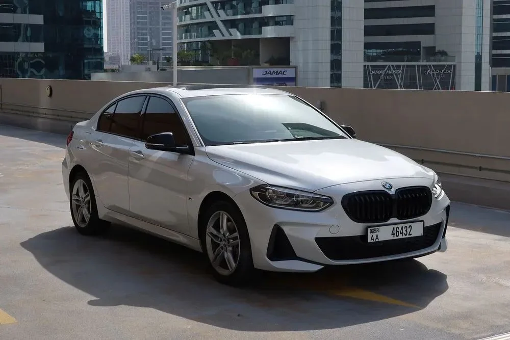 BMW 1 SERIES 2024
