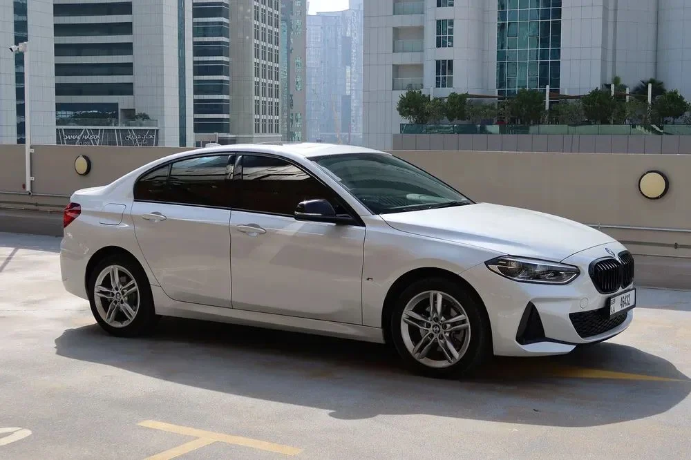 BMW 1 SERIES 2024