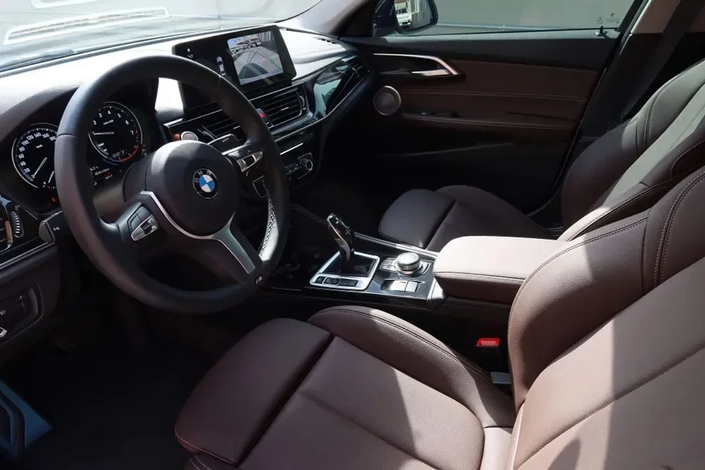 BMW 1 SERIES 2024