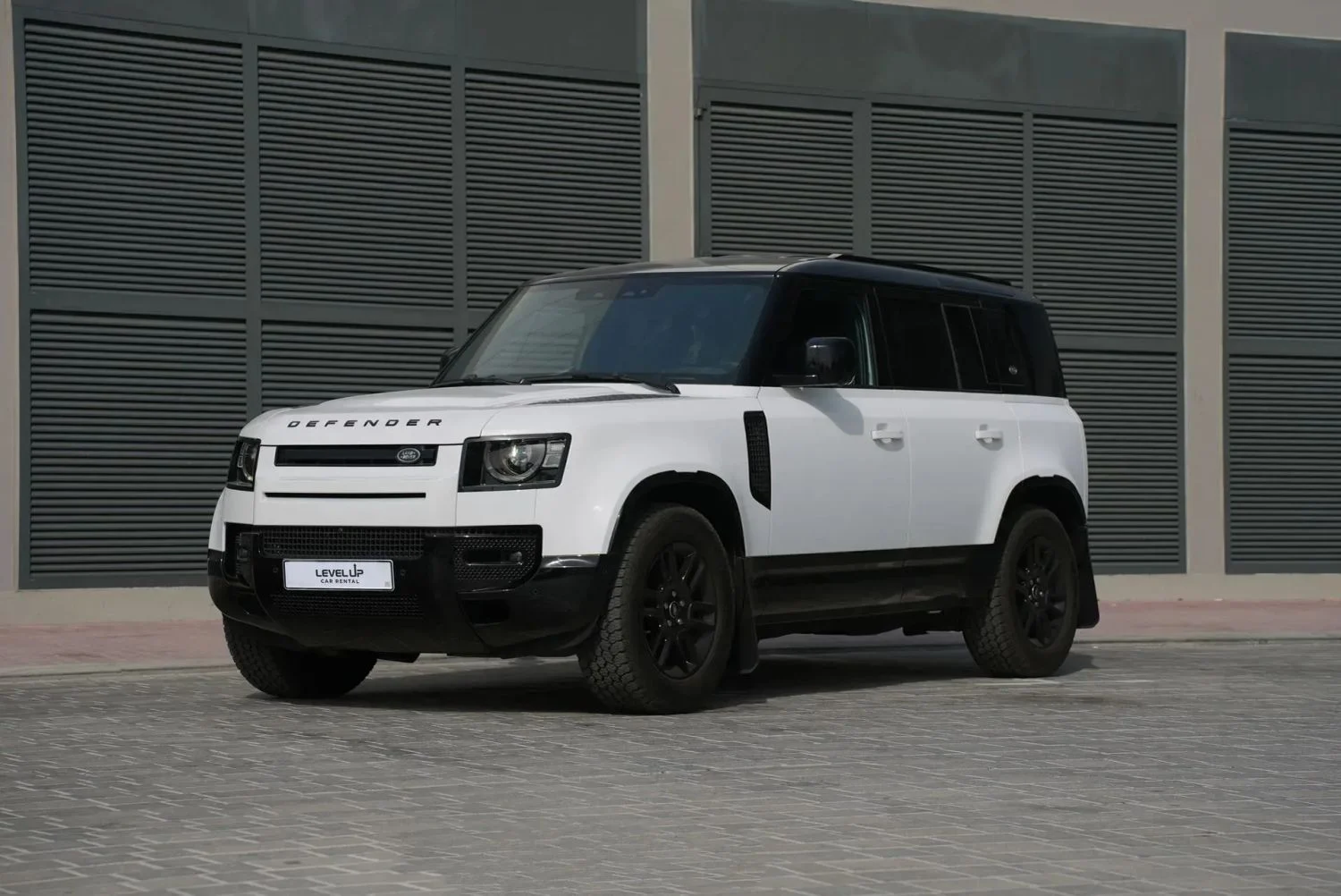 LAND ROVER DEFENDER 2023