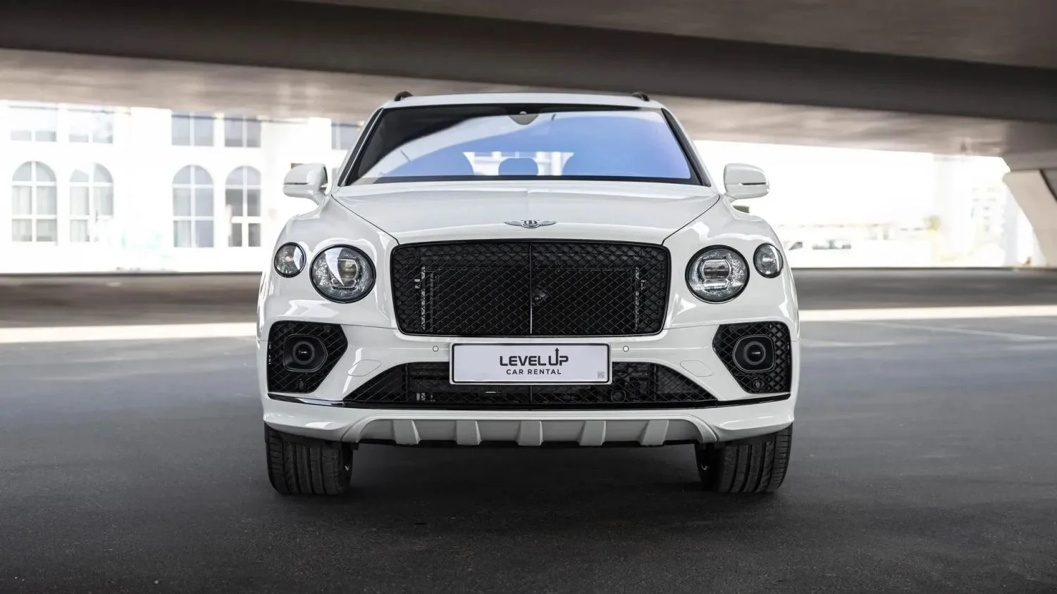 BENTLEY BENTAYGA 2024