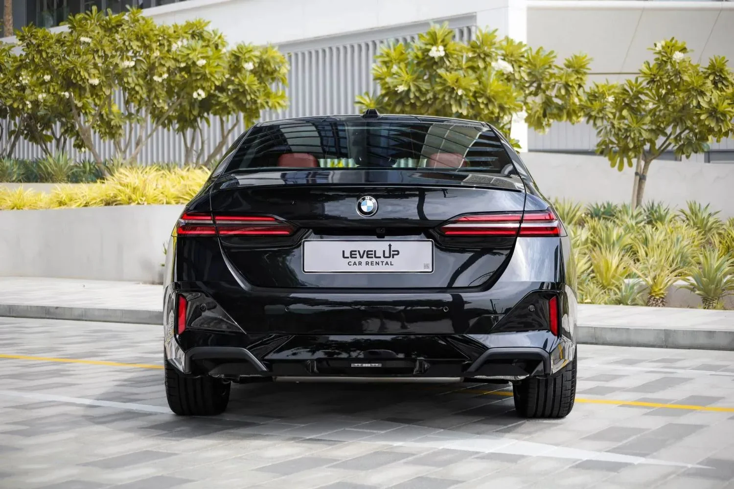 BMW 5 SERIES 2024