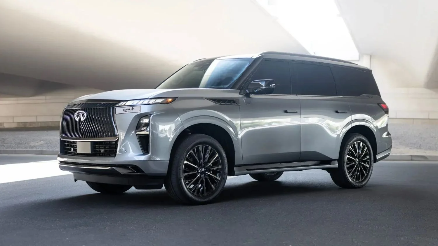 انفينتي QX80 2025