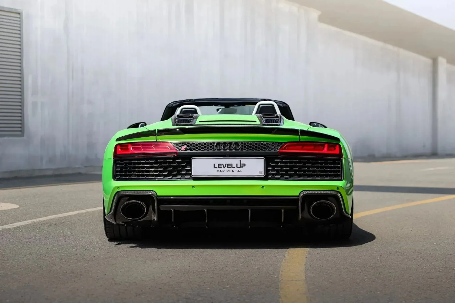 اودي R8 2023