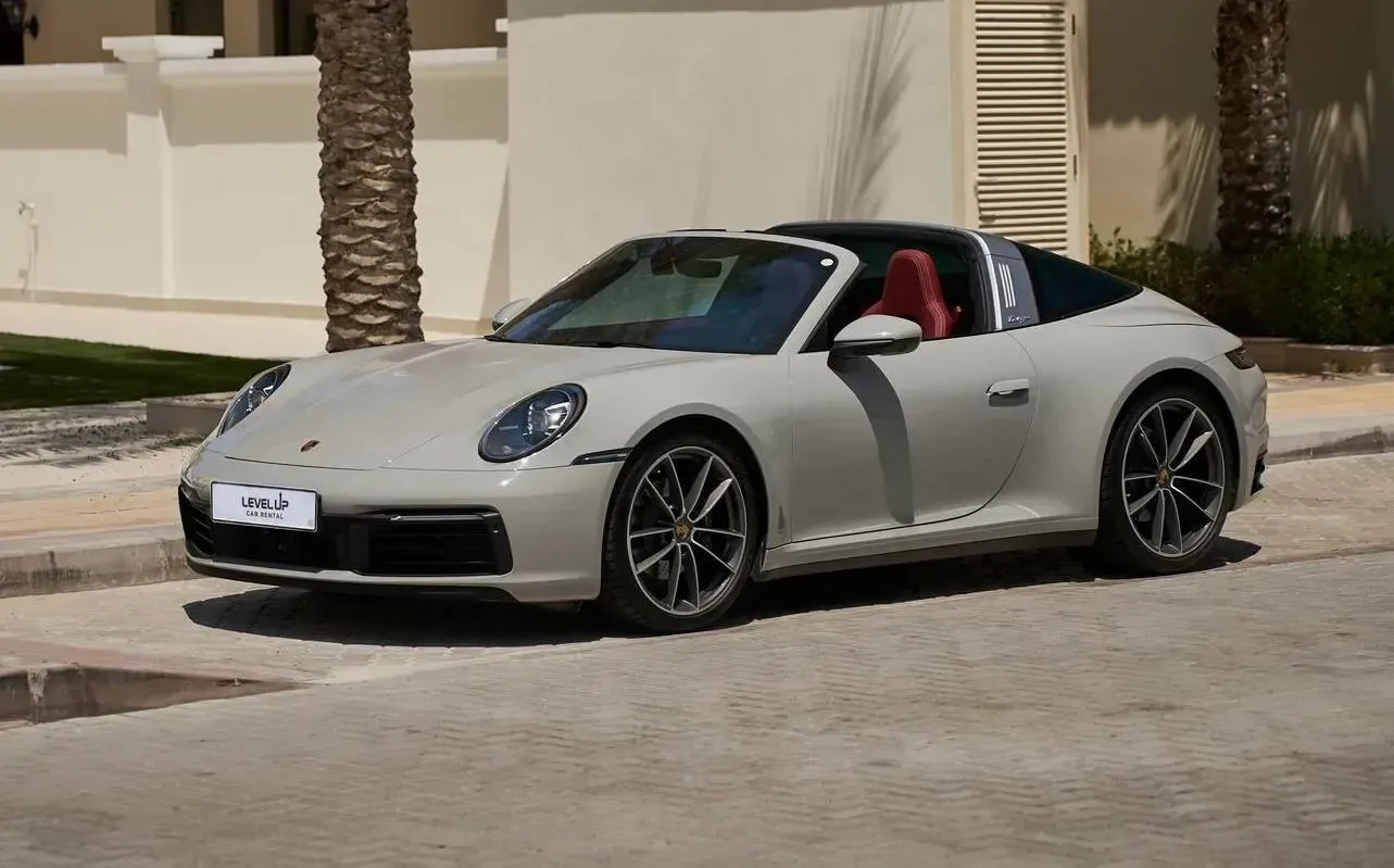 بورش 911 2025