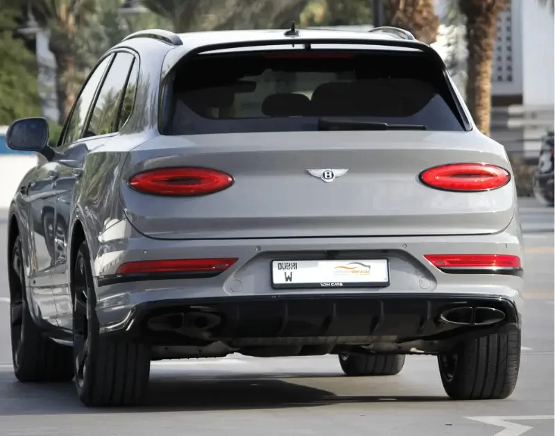 BENTLEY BENTAYGA 2023