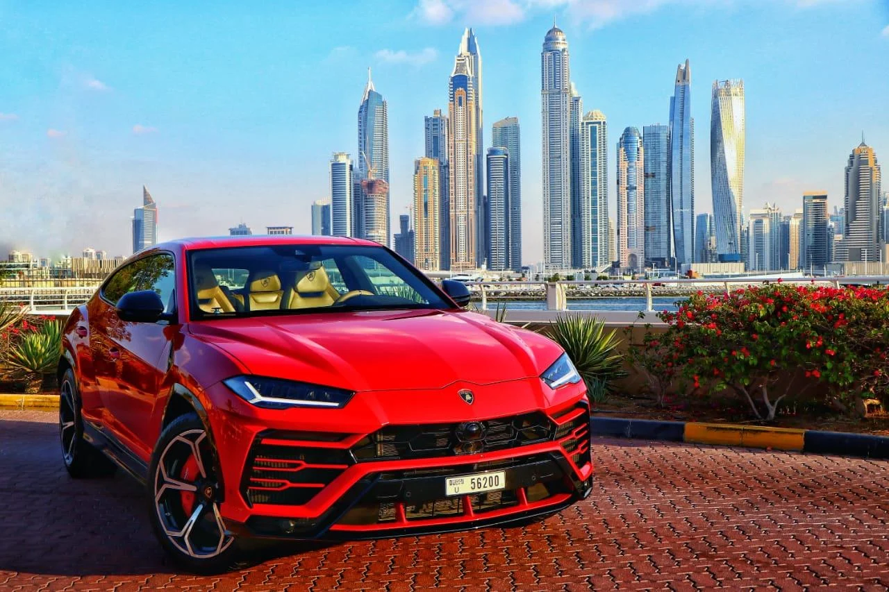 LAMBORGHINI URUS 2021