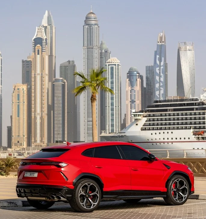 LAMBORGHINI URUS 2021
