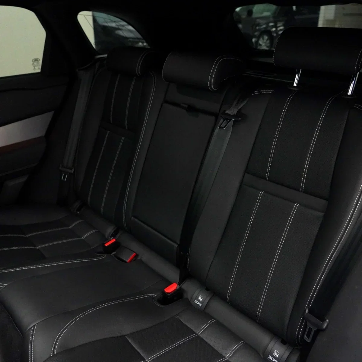 LAND ROVER VELAR 2024