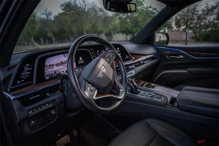CADILLAC ESCALADE 2025