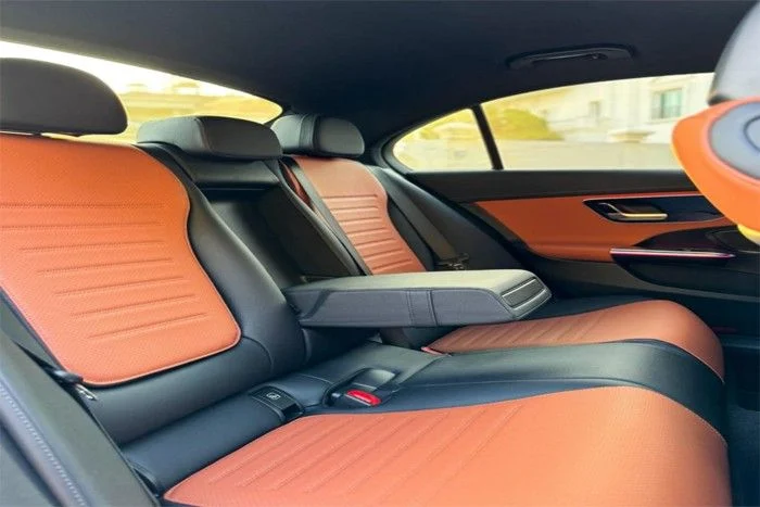 MERCEDES C Class 2025