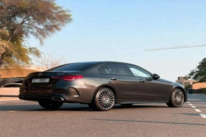 MERCEDES C Class 2025
