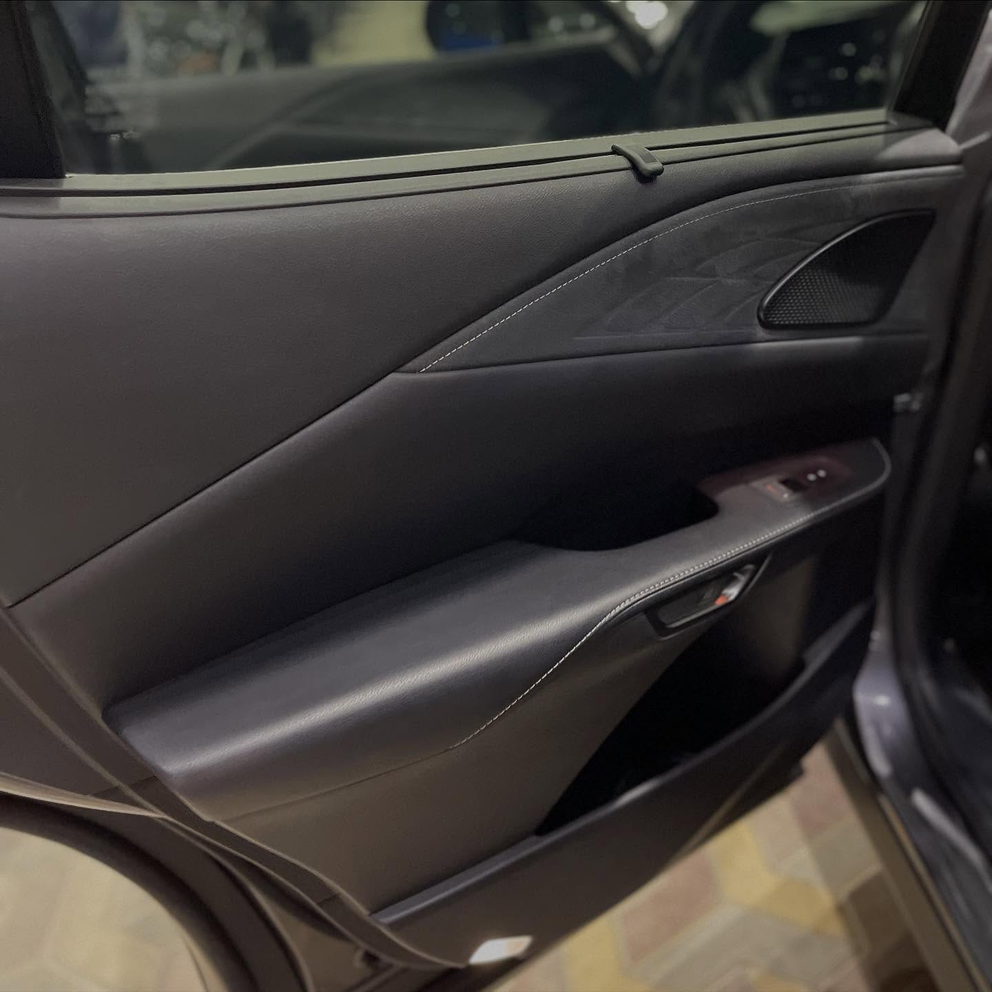 Car Image 2023 LEXUS RX 350