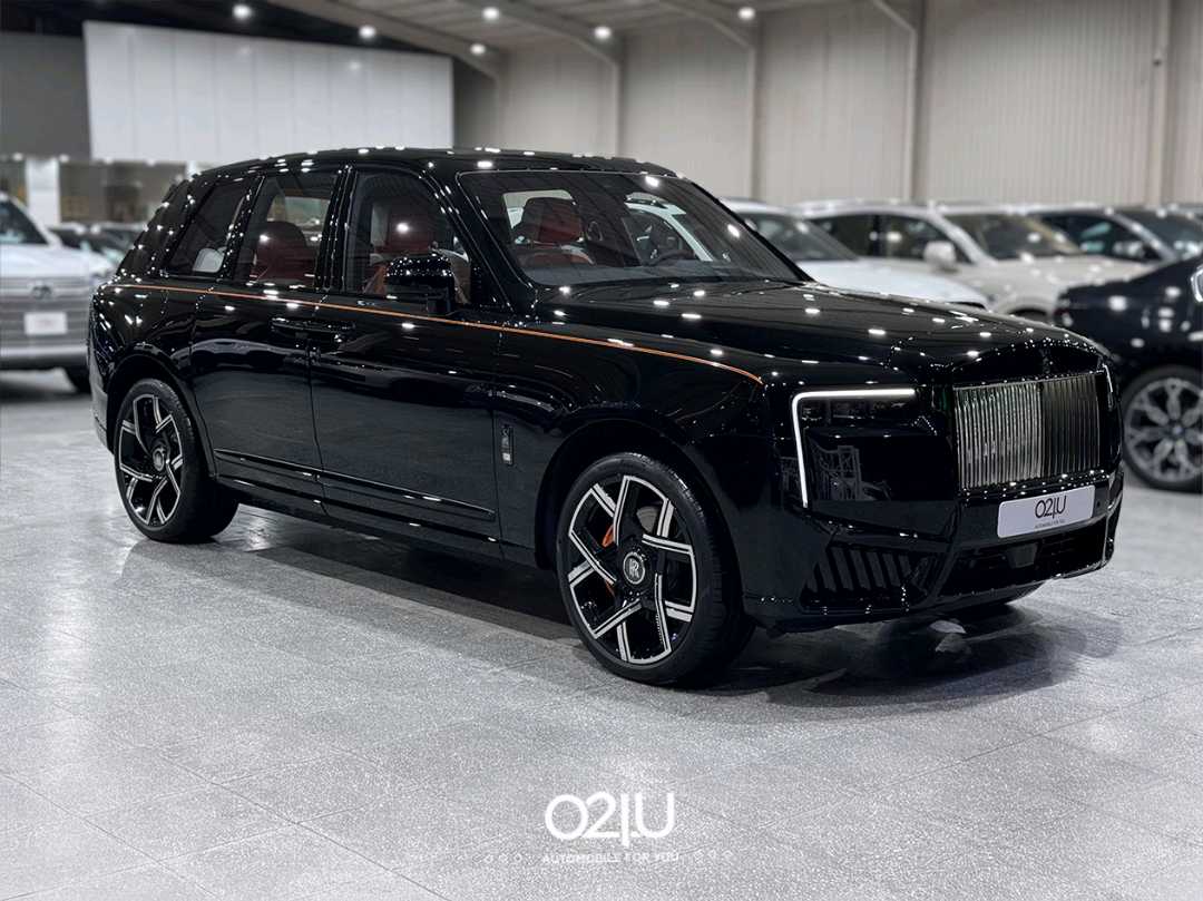 Car Image 2025 ROLLS ROYCE CULLINAN 