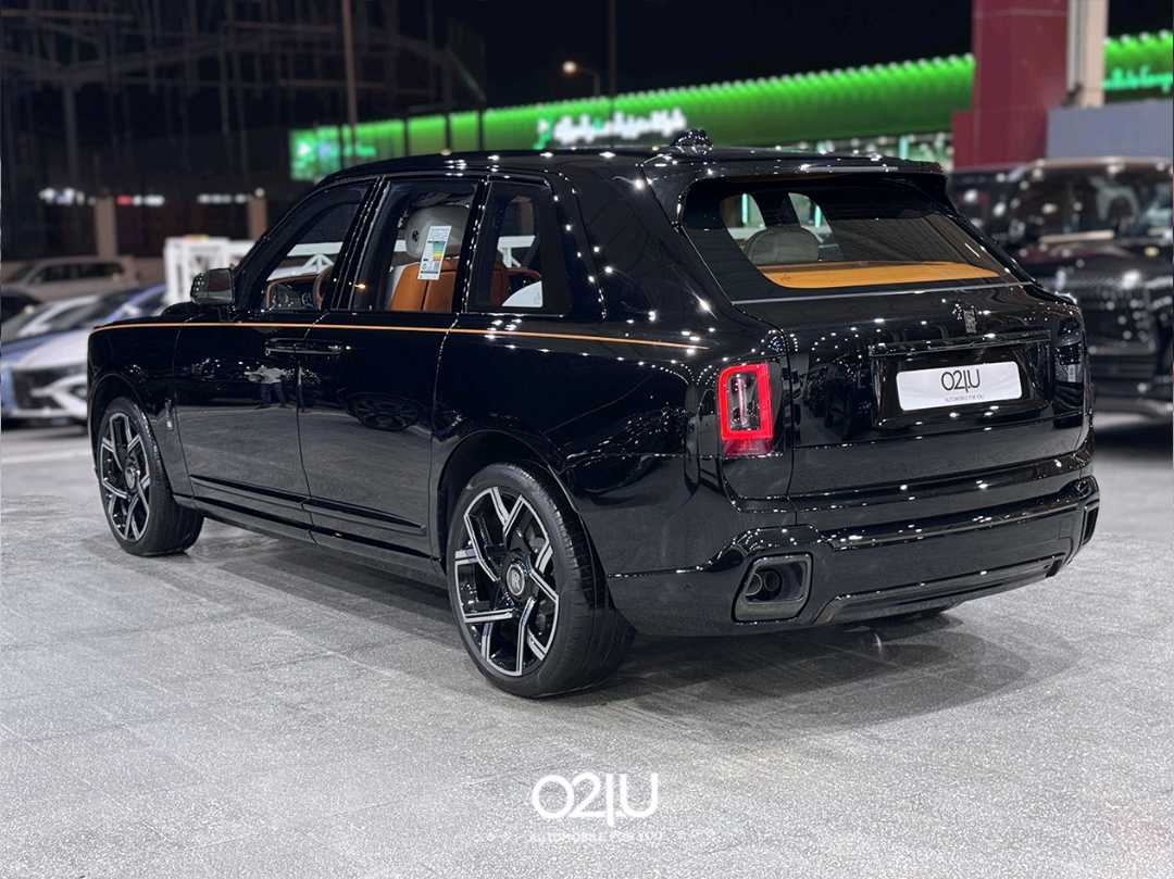 Car Image 2025 ROLLS ROYCE CULLINAN 
