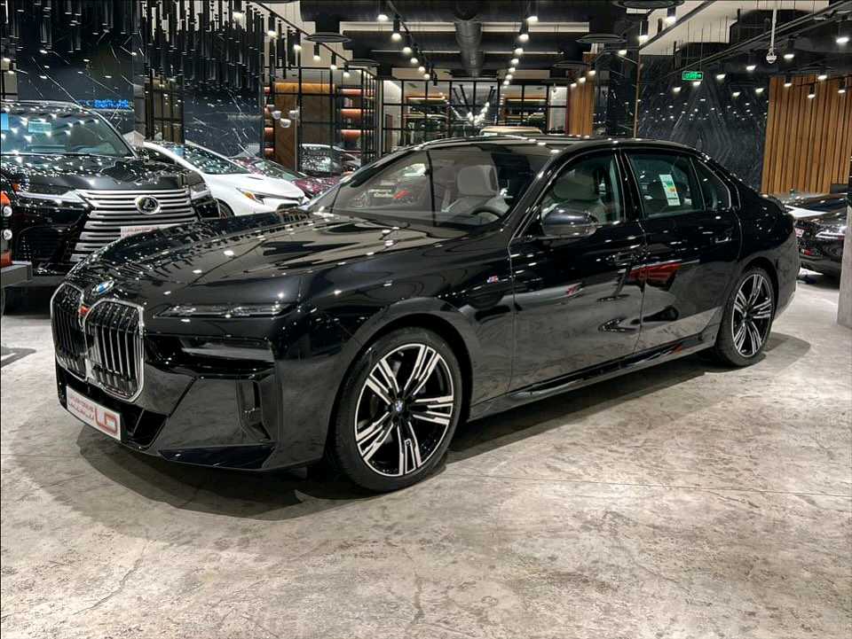 بي أم دبليو 7 SERIES  2026