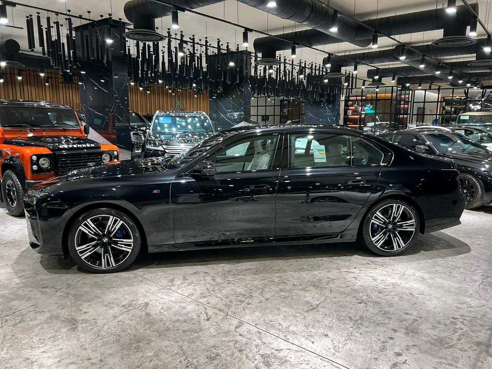 Car Image 2026 BMW 7 SERIES 