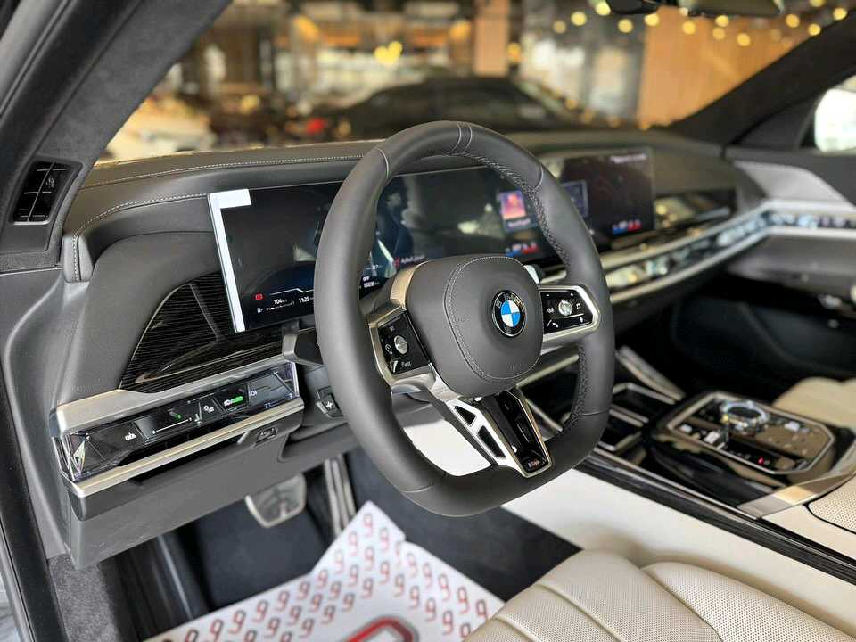 Car Image 2026 BMW 7 SERIES 