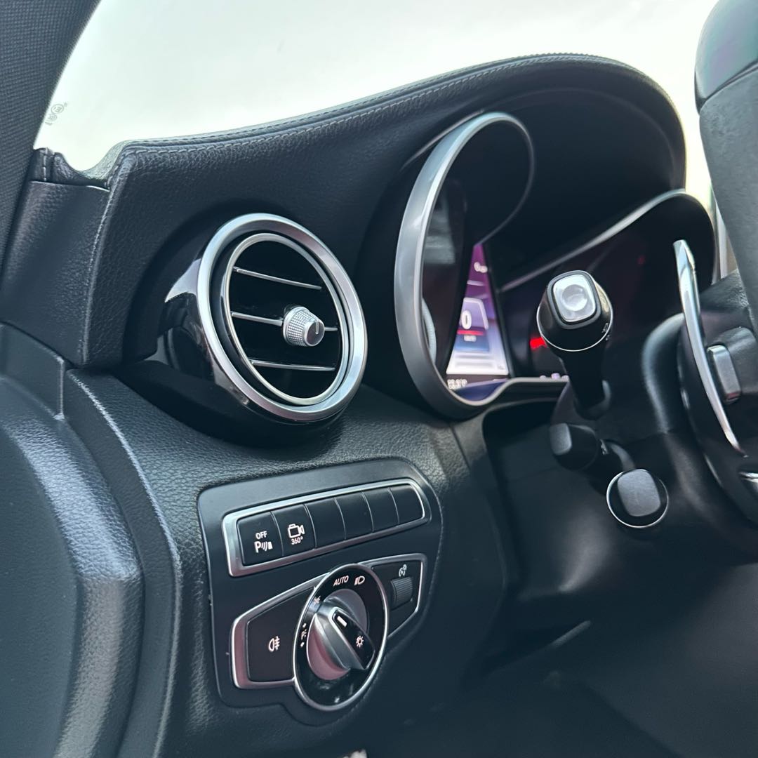 Car Image 2017 MERCEDES C Class 43