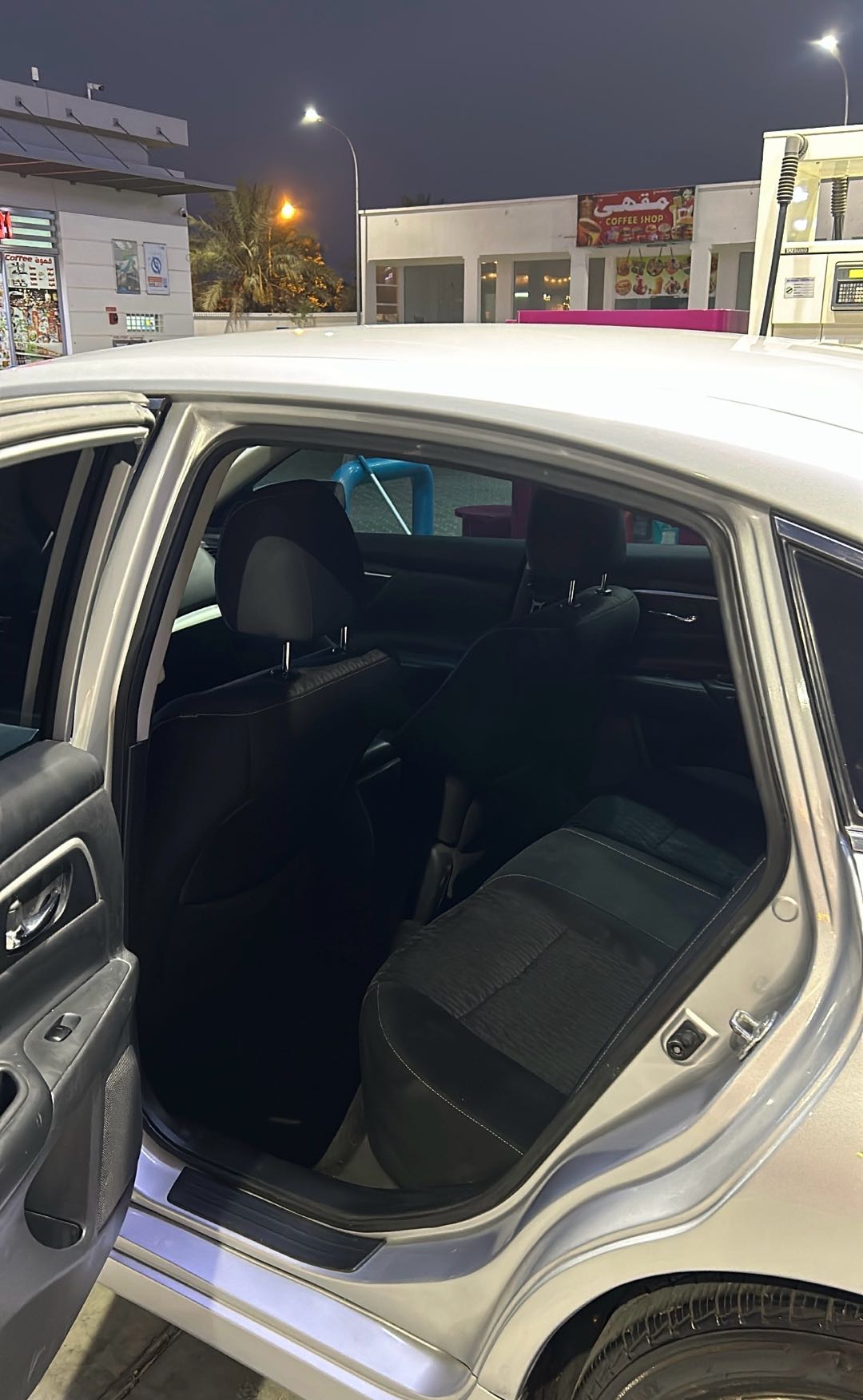 Car Image 2017 NISSAN ALTIMA SV