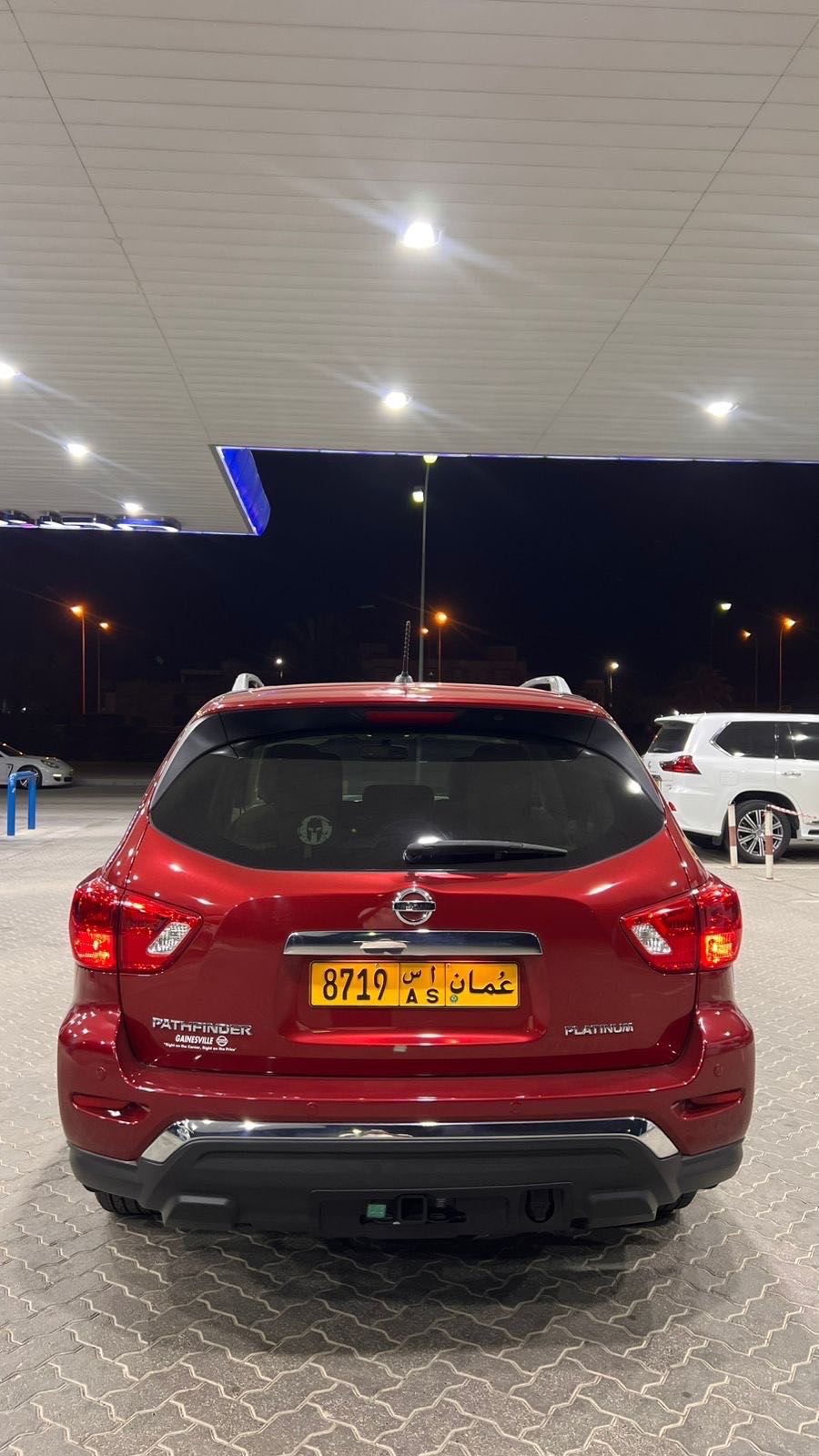 Car Image 2017 NISSAN PATHFINDER PLATINUM