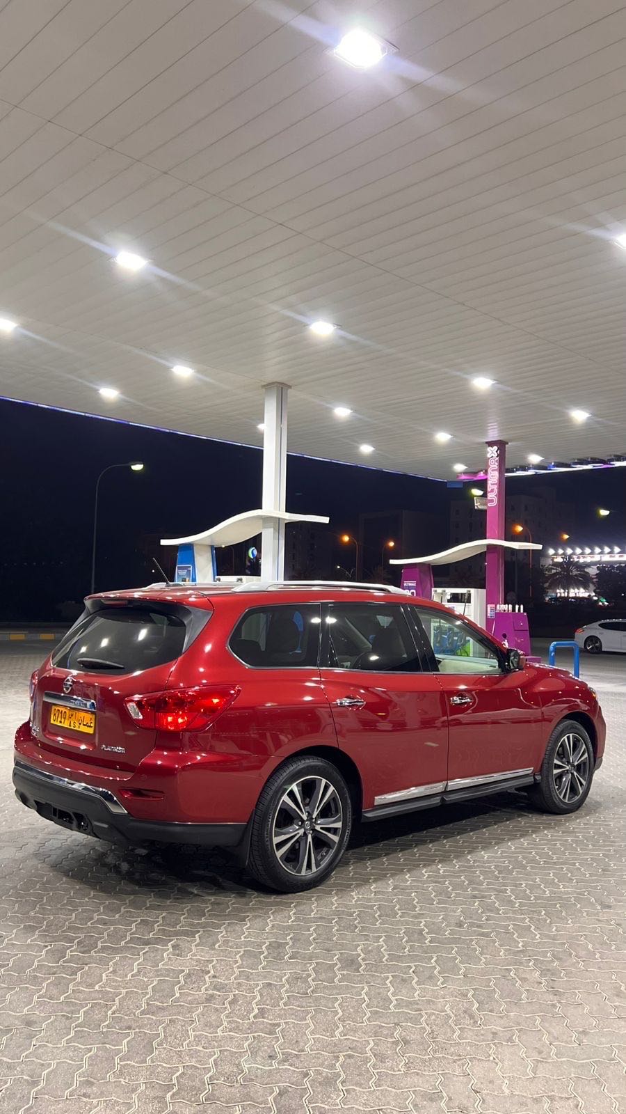 Car Image 2017 NISSAN PATHFINDER PLATINUM