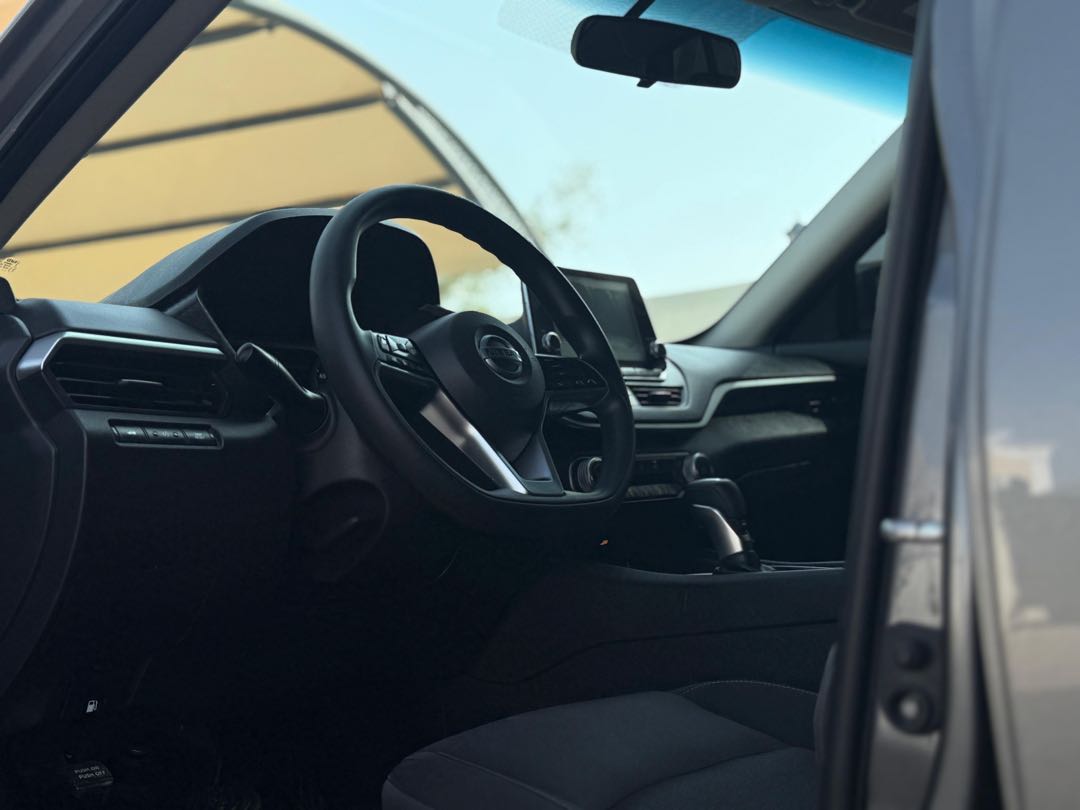 Car Image 2019 NISSAN ALTIMA S