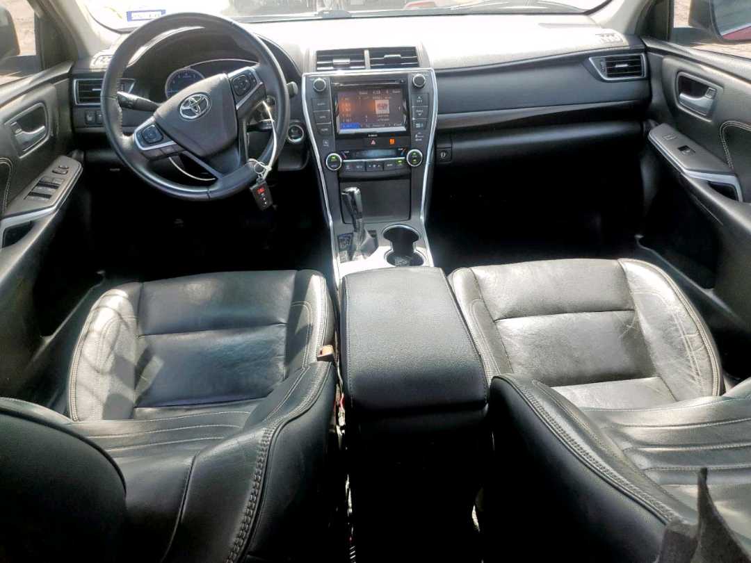 Car Image 2017 TOYOTA CAMRY