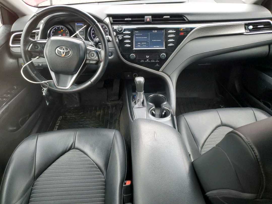 Car Image 2018 TOYOTA CAMRY