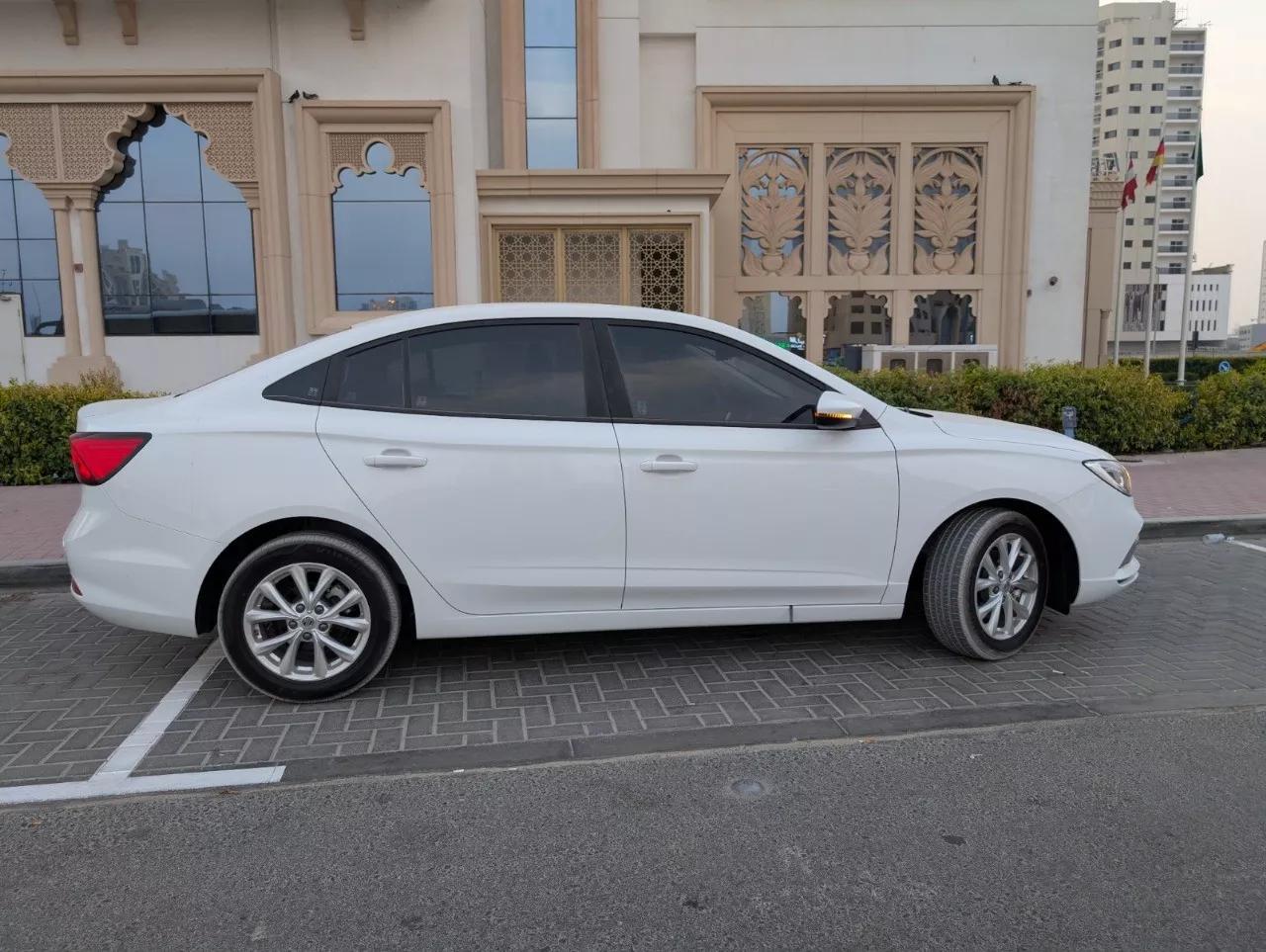 MG 5 2025