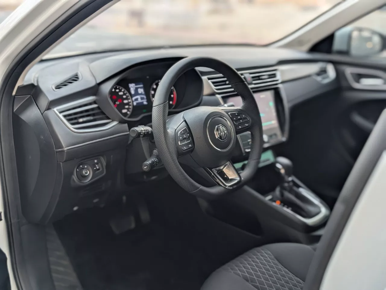 MG 5 2025