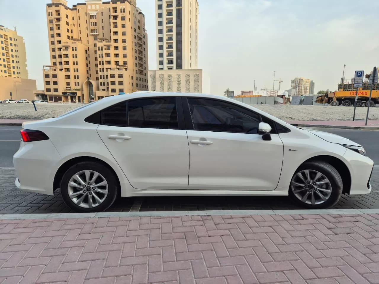TOYOTA COROLLA 2025