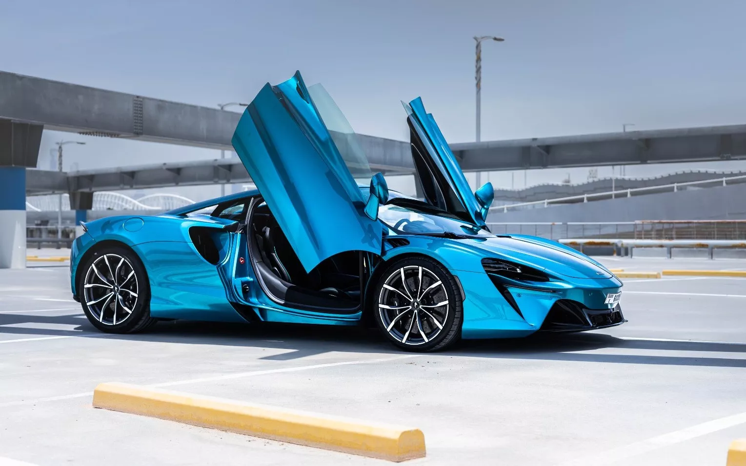MCLAREN Artura Spider 2023