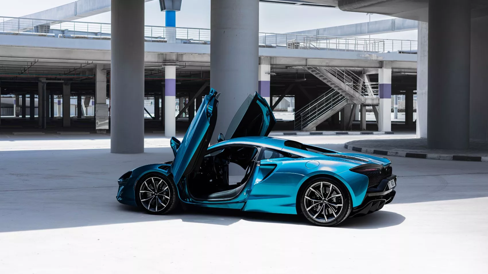 MCLAREN Artura Spider 2023