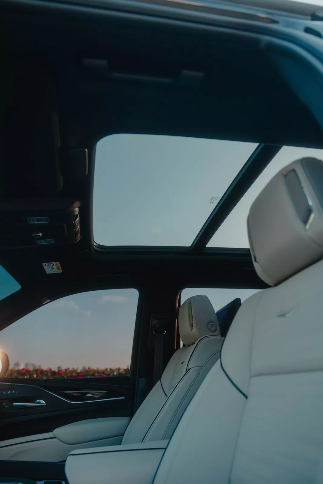 CADILLAC ESCALADE 2024