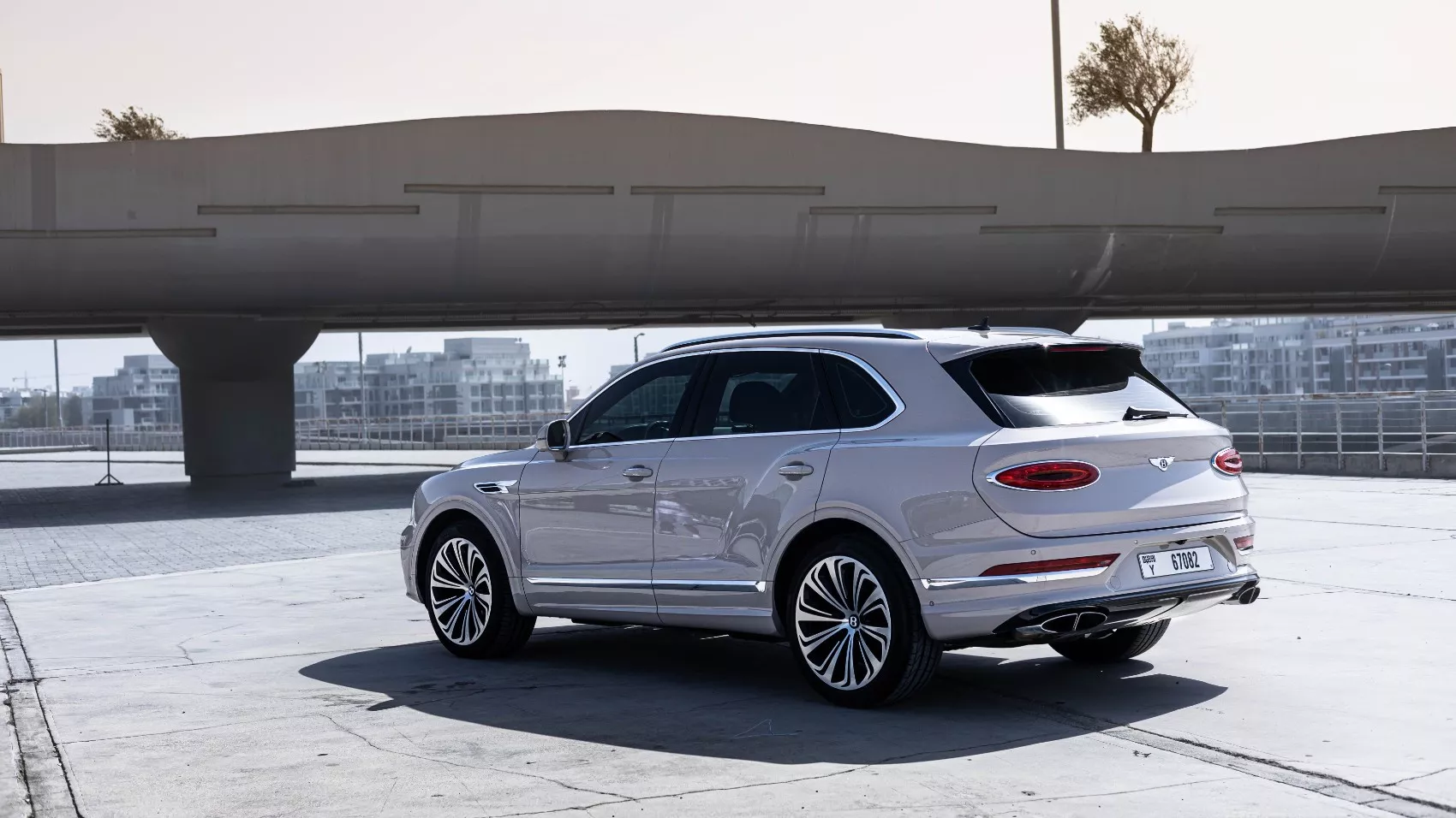 BENTLEY BENTAYGA 2022