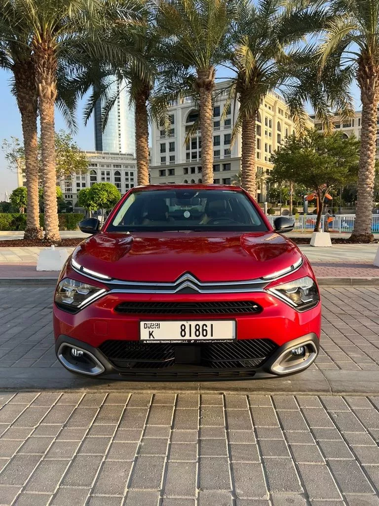 سيتروين C4 2025